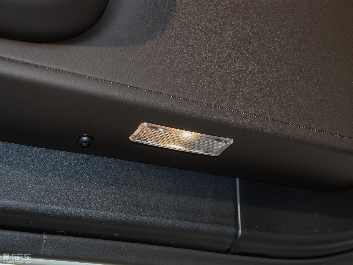 2015 3.0 V6 SC Vogue SE L