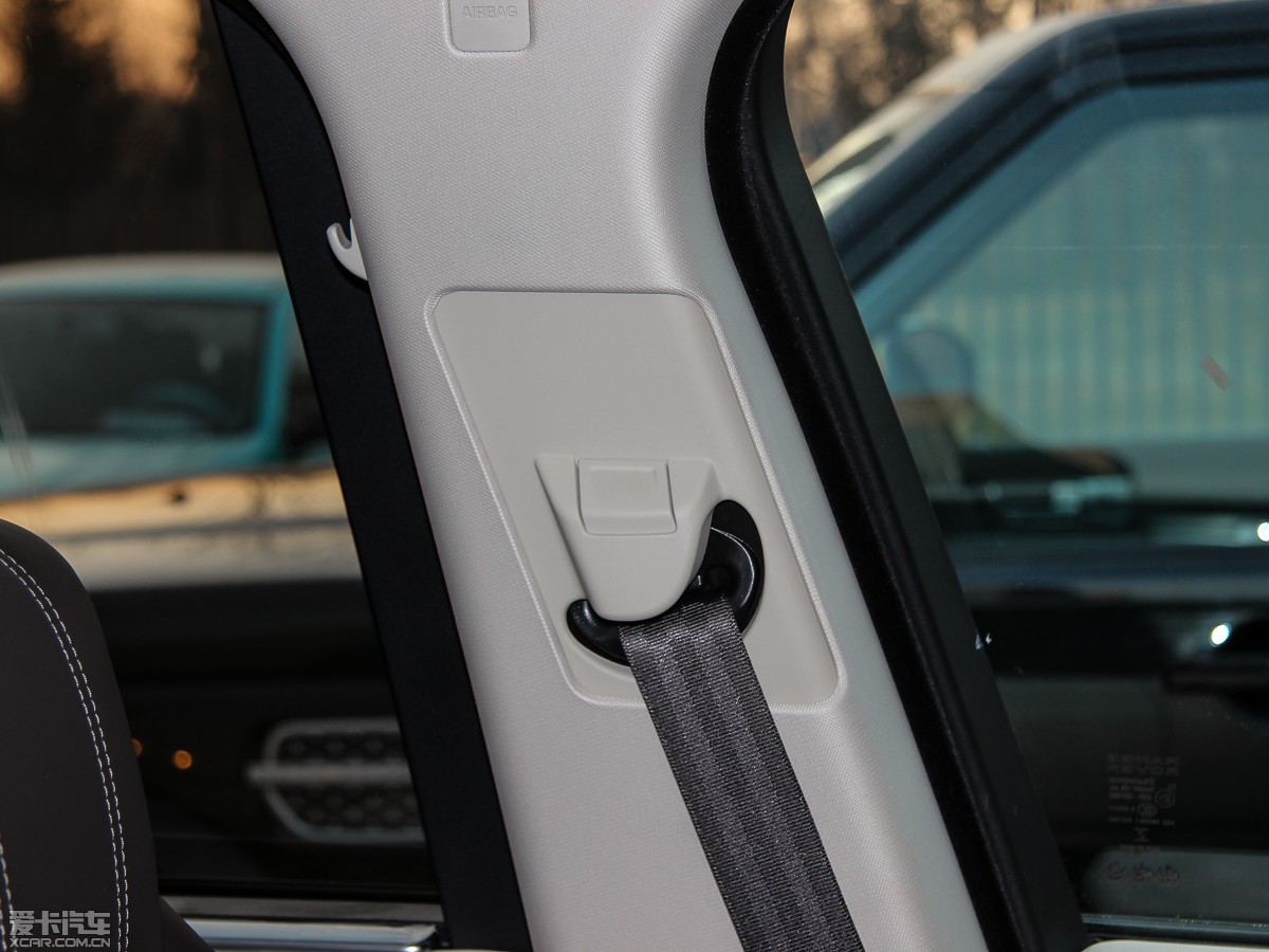 2015��� 3.0 V6 SC Vogue SE �������L��