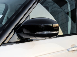 20153.0 V6 SC Vogue SE L ^