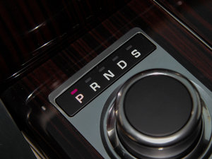 20153.0 V6 SC Vogue SE L п؅^