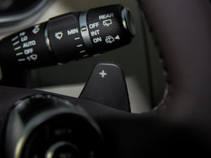 20153.0 V6 SC Vogue SE L п؅^