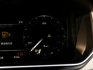 20153.0 V6 SC Vogue SE L п؅^