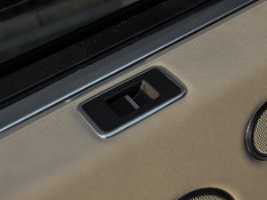 20153.0 V6 SC Vogue SE L п؅^