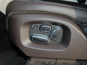 20153.0 V6 SC Vogue SE (chung)L {{(ji)