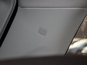 20153.0 V6 SC Vogue SE (chung)L g