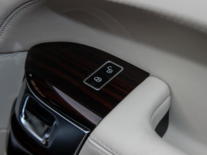 20153.0 V6 SC Vogue SE (chung)L g