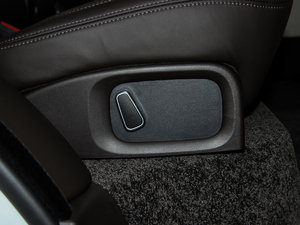 20153.0 V6 SC Vogue SE (chung)L g