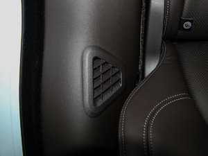 20153.0 V6 SC Vogue SE (chung)L g