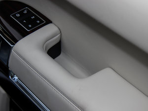 20153.0 V6 SC Vogue SE (chung)L g