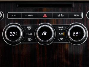2015款3.0 V6 SC Vogue 中控区