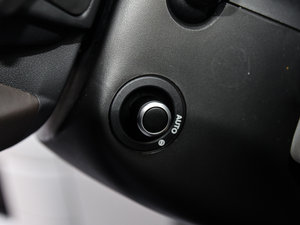 2015款3.0 V6 SC Vogue 中控区