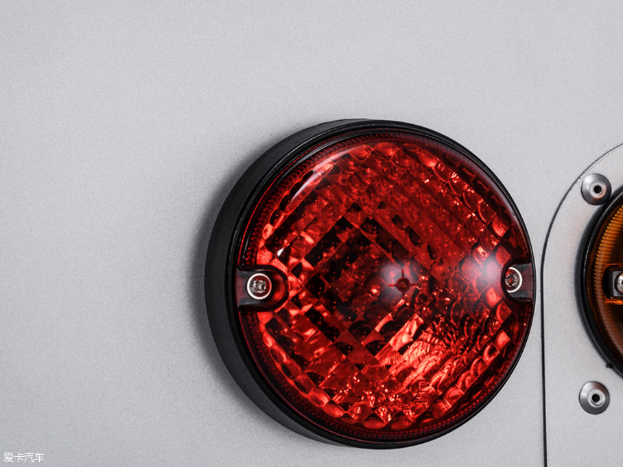 2015l(wi)ʿ 200fvo(j)