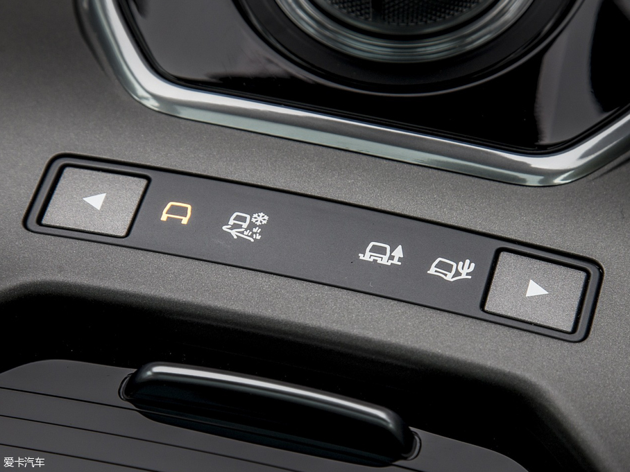 2016٘O(M) HSE Luxury Dynamic