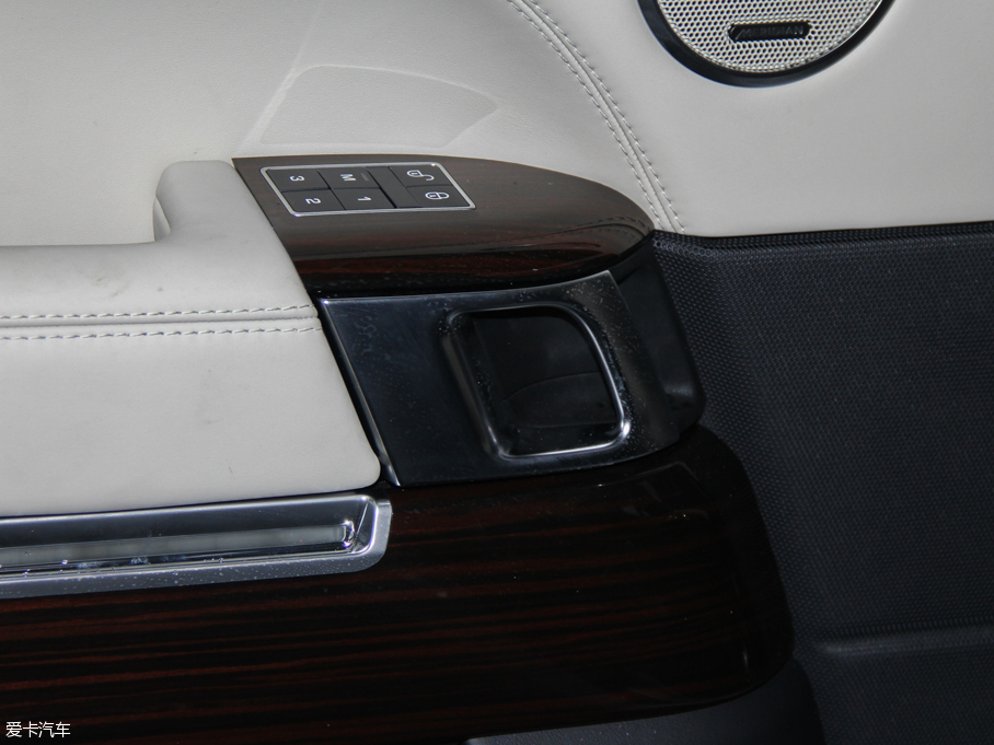 2016 3.0 V6 Vogue L(zhng)