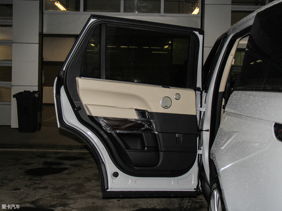 2016 3.0 V6 Vogue L