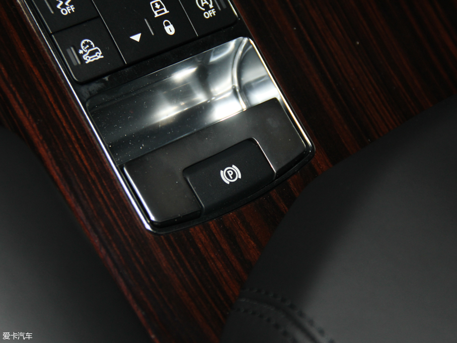 2016 3.0 V6 Vogue L