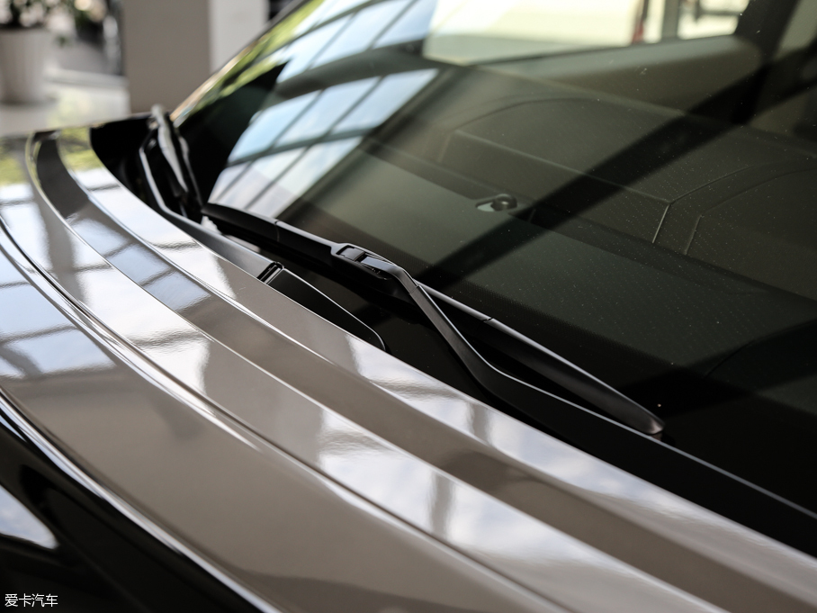 2016 3.0 V6 Vogue