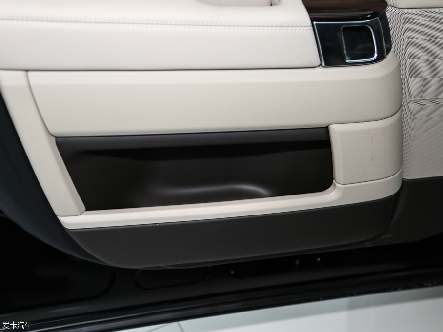 2016 3.0 V6 Vogue