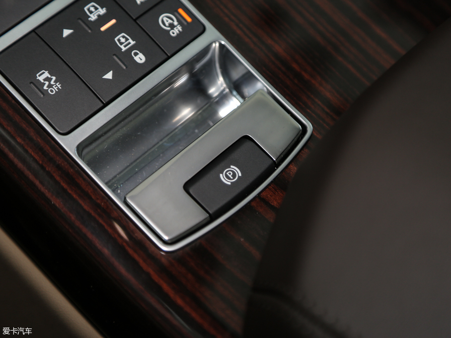 2016 3.0 V6 Vogue