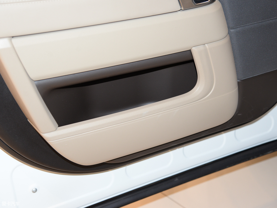 2016\ 3.0 V6 SC HSE Dyn