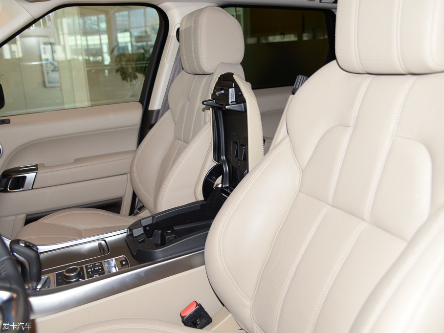 2016\(yn)(dng) 3.0 V6 SC HSE Dyn