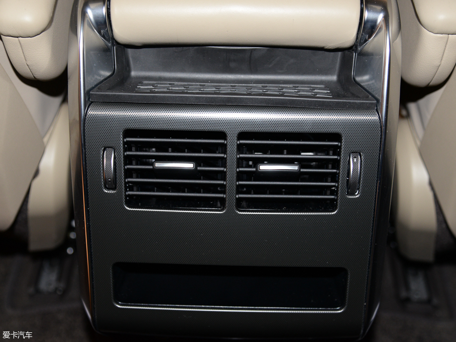 2016\(yn) 3.0 V6 SC HSE Dyn