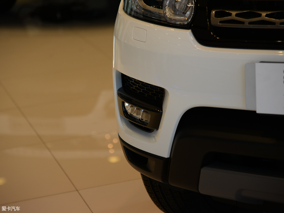 2016\ 3.0 V6 SC SE