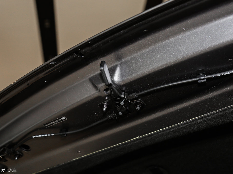 2016\ 3.0 V6 SC HSE Dyn