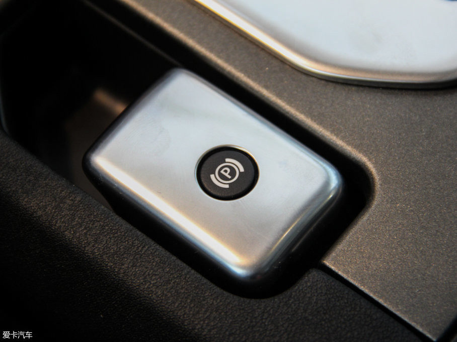 2016l(f)F(xin) Ĵ 3.0 V6 HSE