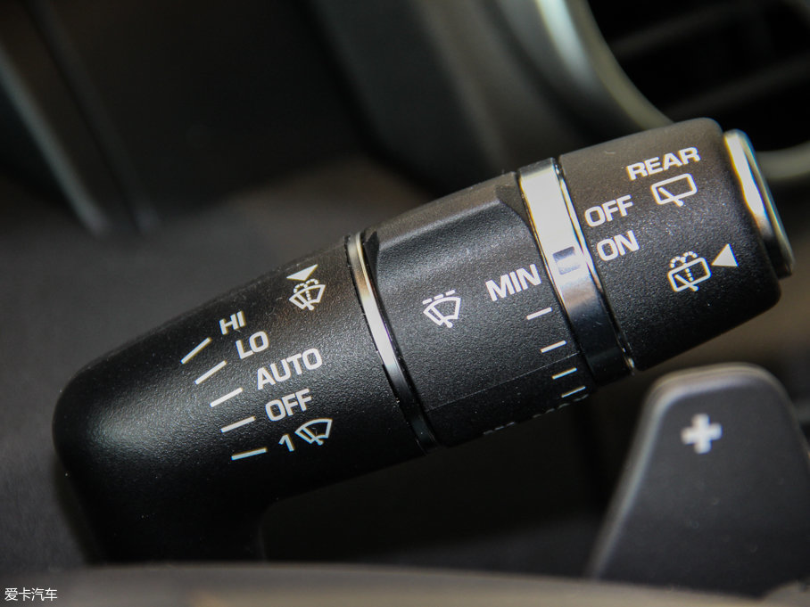 2016lF Ĵ 3.0 V6 HSE