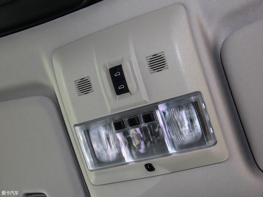 2016lF Ĵ 3.0 V6 HSE