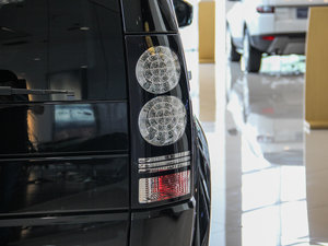 2016款第四代 3.0 V6 HSE 尾灯
