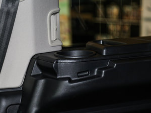 2016Ĵ 3.0 V6 SC ׺ڵذ HSE g