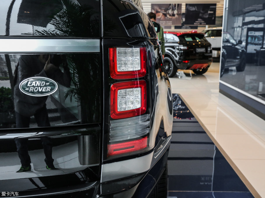 2017 3.0 V6 (chung)L(zhng)