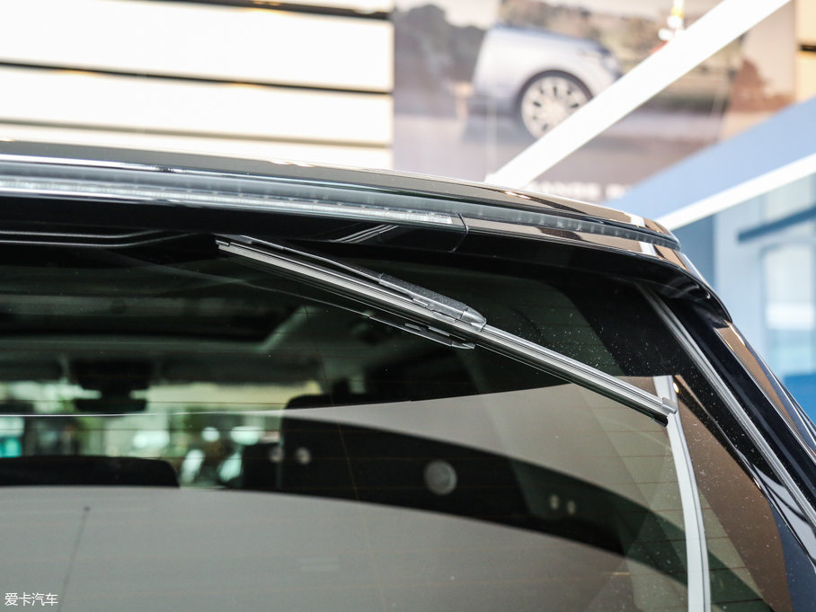 2017 3.0 V6 (chung)L(zhng)