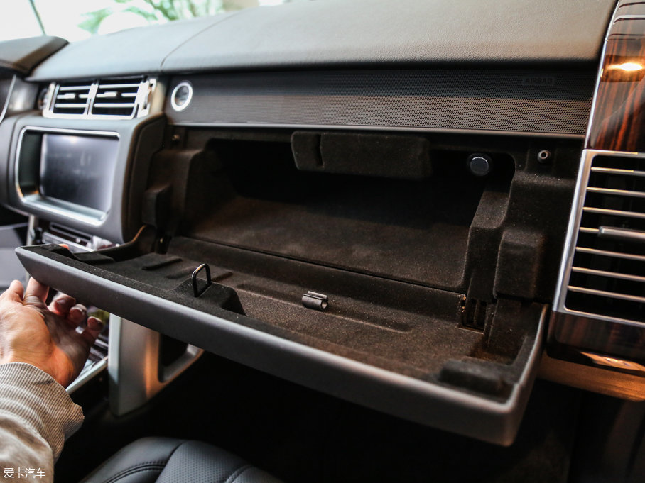 2017 3.0 V6 (chung)L