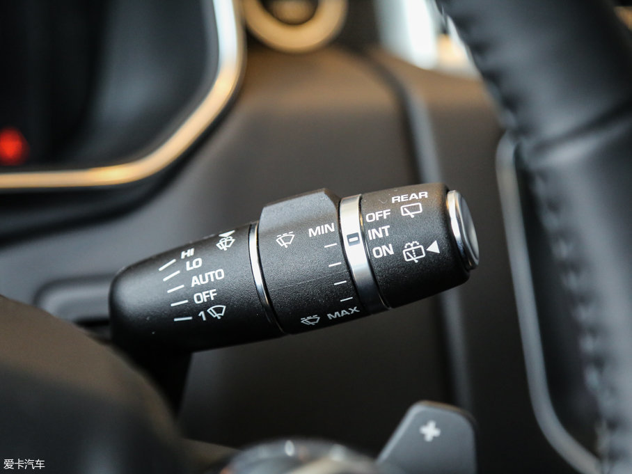 2017 3.0 V6 (chung)L