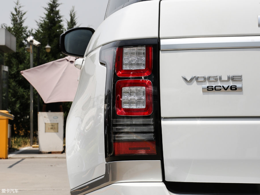 2017 3.0 V6 Vogue L