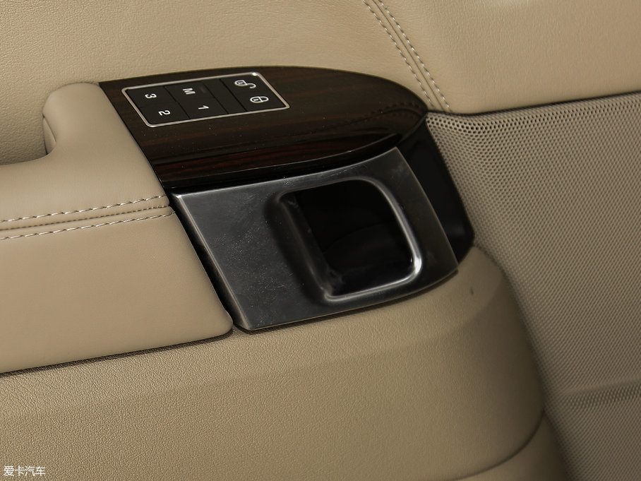 2017 3.0 V6 Vogue L