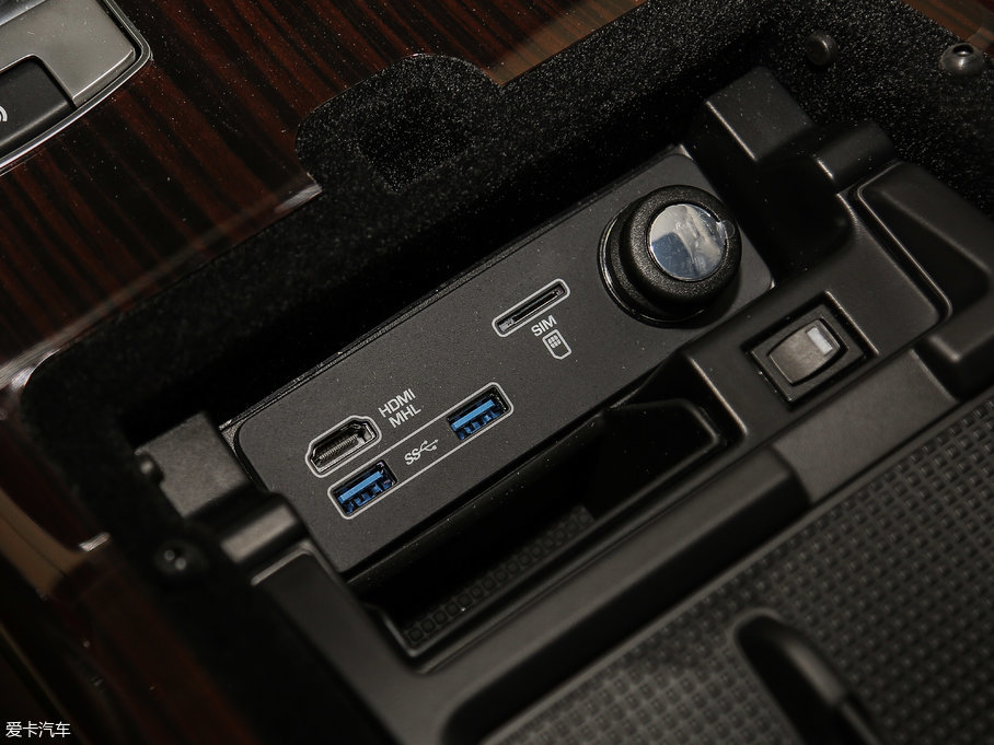 2017 3.0 V6 Vogue L