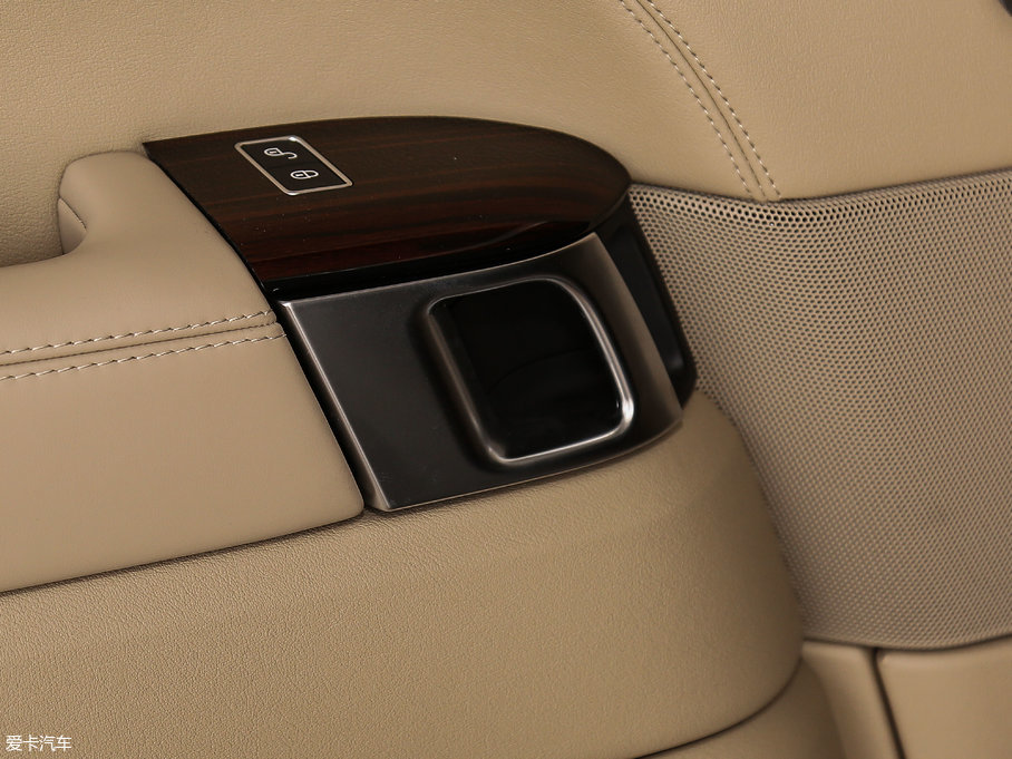 2017 3.0 V6 Vogue L