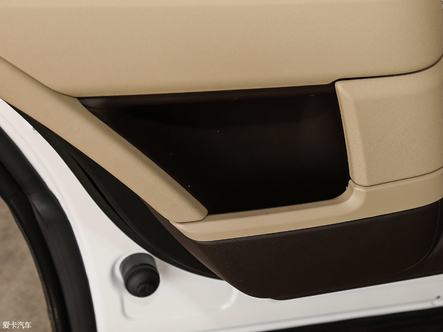 2017 3.0 V6 Vogue L