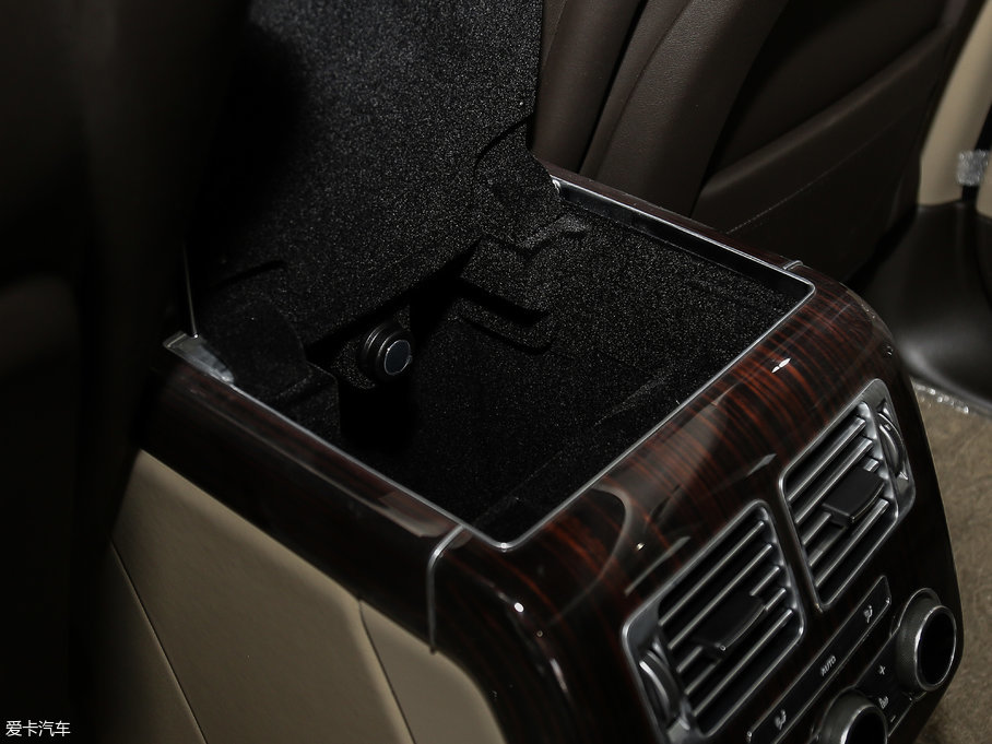 2017 3.0 V6 Vogue L