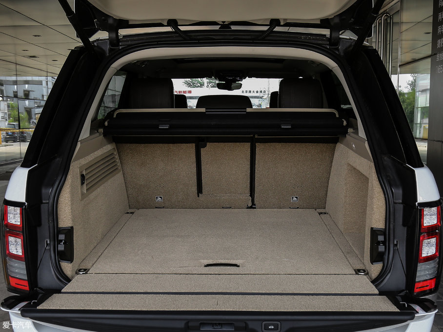 2017 3.0 V6 Vogue L