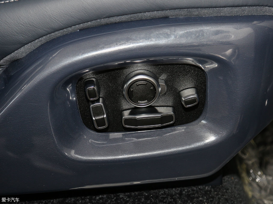 2017 3.0 V6 焓(chung)L