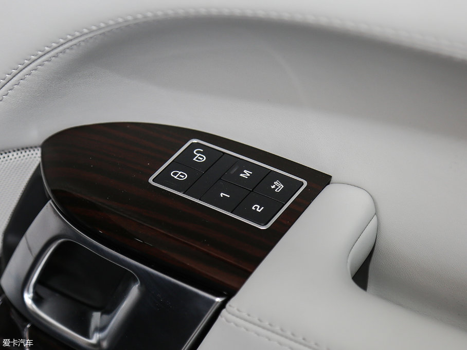 2017 3.0 V6 焓(chung)L