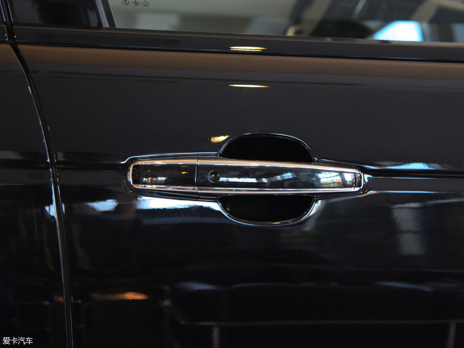 2017 5.0 V8 p儓(chung)L(zhng)