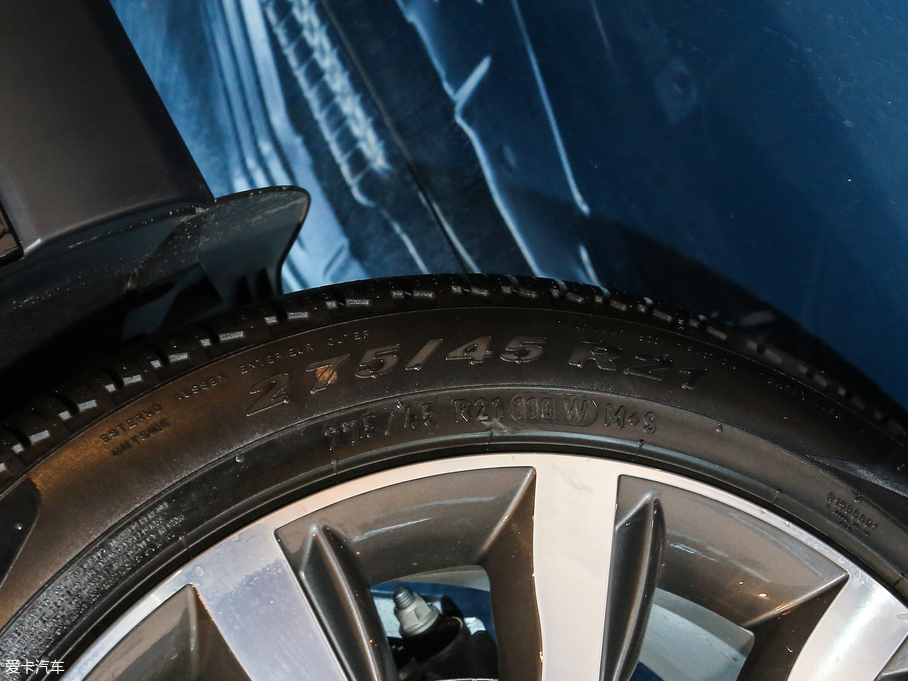 2017 5.0 V8 焓(chung)L