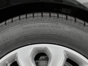 2017款3.0 V6 Vogue 标准轴距 轮胎尺寸