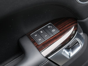 20173.0 V6 Vogue ˜S g